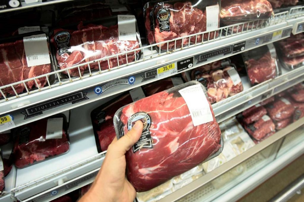 Alemania quiere un etiquetado de la carne que diga cómo se han engordado los cerdos.